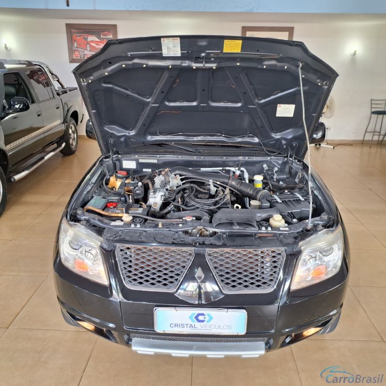 Cristal Veiculos | Pajero TR4 14/14 - foto 8