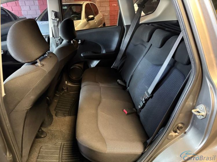 Ney Automóveis | Fit 1.4 DX 4P. 11/11 - foto 5