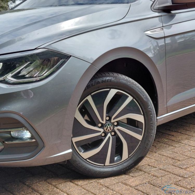 Veicar Multimarcas | Polo Hatch 1.0 TSI FLEX TURBO HIGHLINE COMPLETO COURO START STOP CÂMERA RÉ 23/23 - foto 8