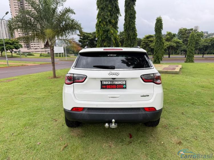 A&T Veículos RP | Compass Longitude 2.0 4X2 16V Aut. 4P. 17/17 - foto 6