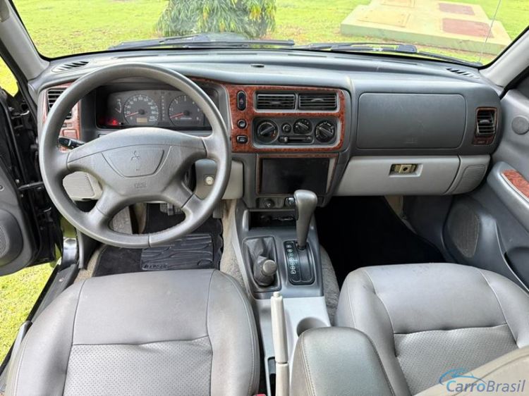 A&T Veículos RP | Pajero Sport 2.8 Turbo 4X4 Aut. 4P. 02/02 - foto 3