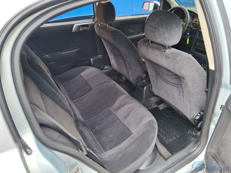 R.L. Veículos | Astra Hatch Advantage 2.0 MPFI 8V 4P. 11/11 - foto 5