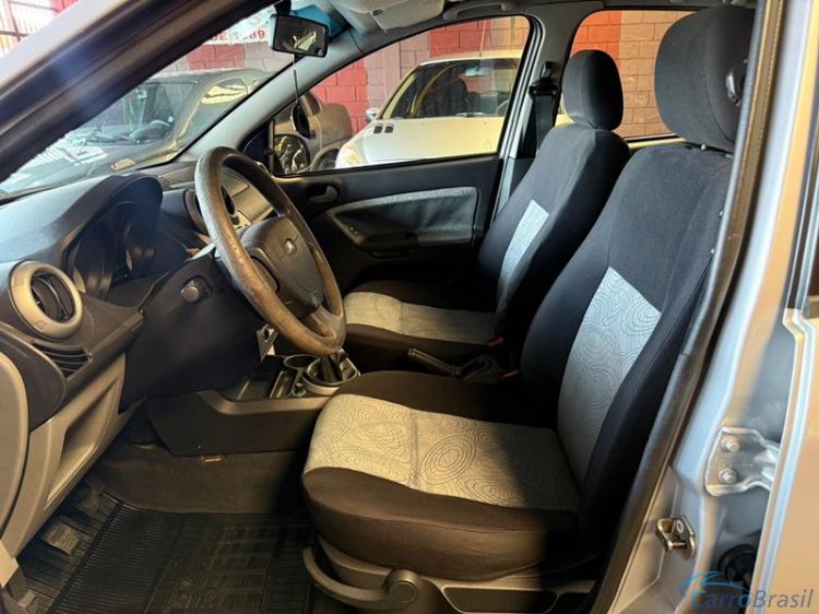 Ney Automóveis | Fiesta Sedan 1.6 4P. 08/08 - foto 9