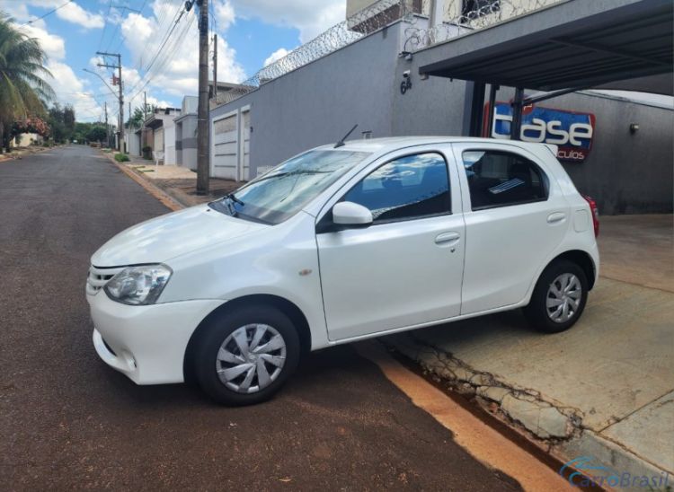 Base Veículos | Etios X 1.3 Flex 16/17 - foto 1