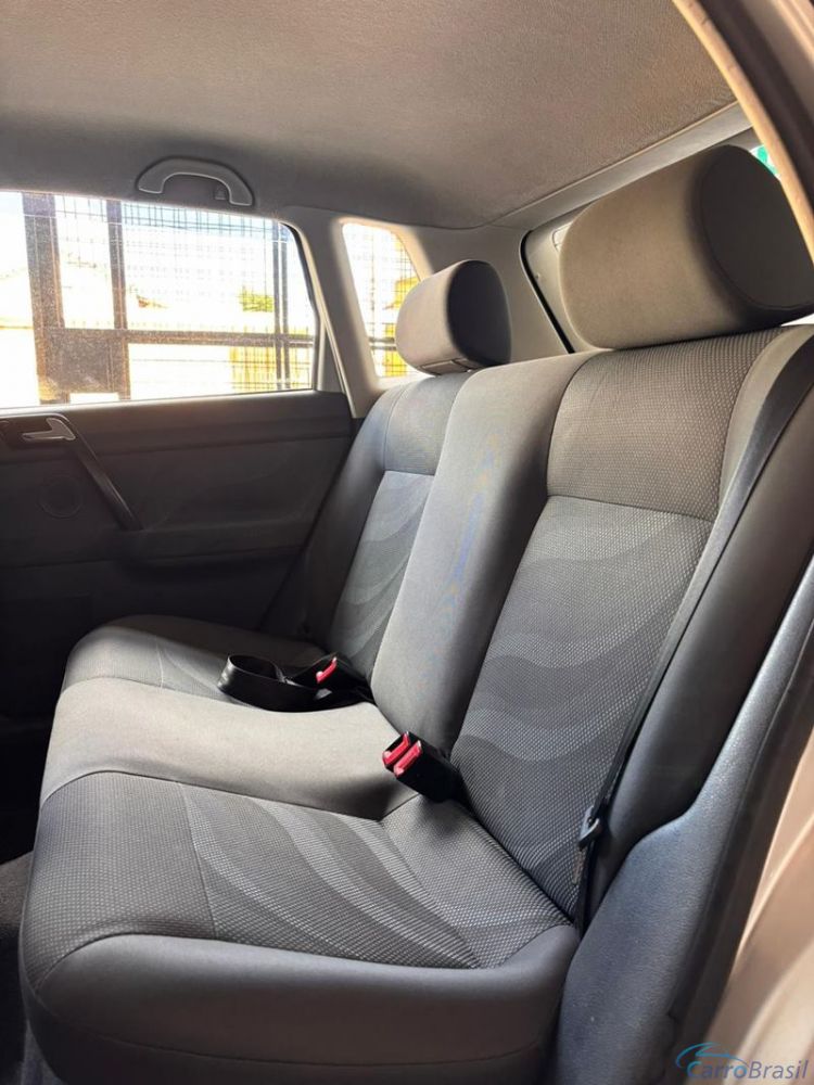 Gabaldo Veículos | Polo Hatch 1.6 4P. 10/10 - foto 5