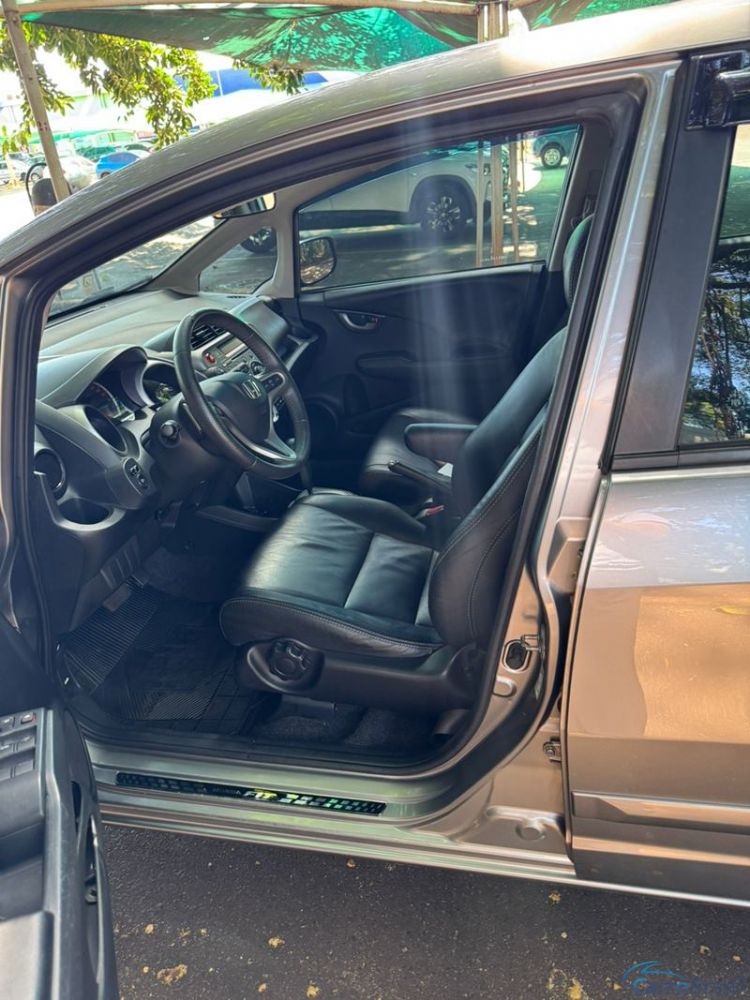 Unna Veículos | Fit 1.5 EX 4P. 14/14 - foto 8