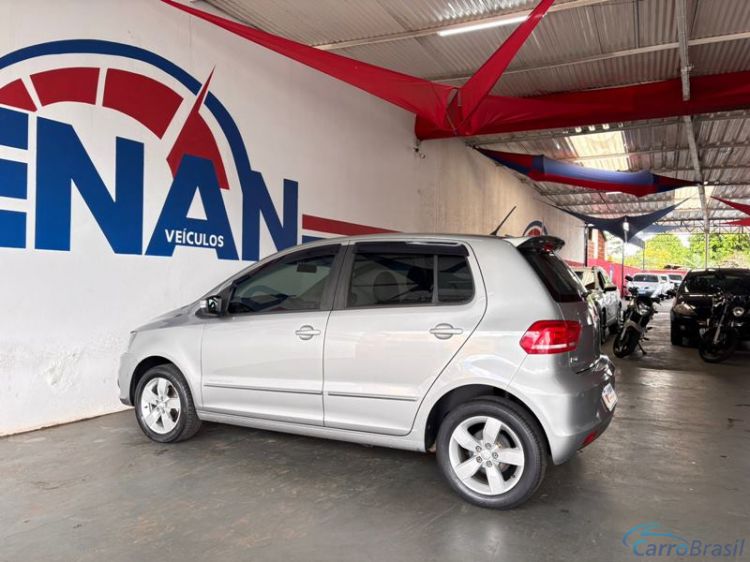 Renan Veículos | Fox Comfortline 1.6 8V 4P. 17/17 - foto 2