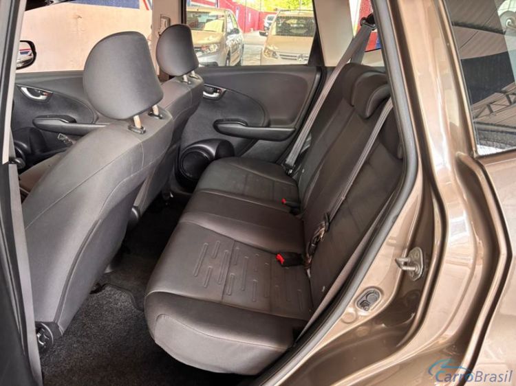 Renan Veículos | Fit Twist 1.6 16V Aut. 4P. 12/13 - foto 5