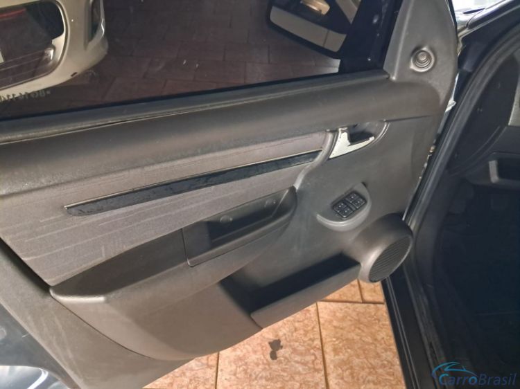 Ceará Autozero | Prisma MAXX 1.4 07/08 - foto 4