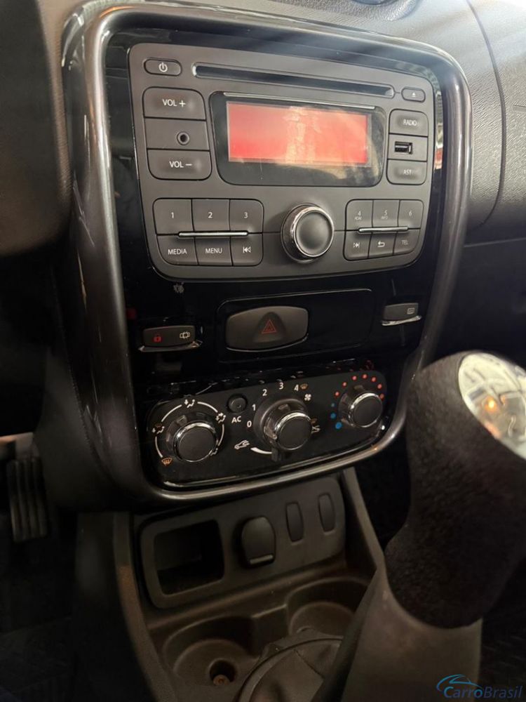 MGM Veiculos | Duster 1.6 4P. 12/12 - foto 8