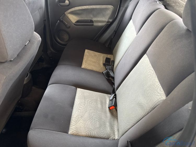 Avenida Veículos | Fiesta Sedan 1.6 08/08 - foto 8
