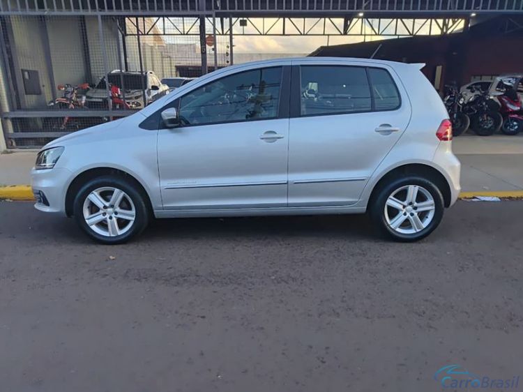 Tonin Automóveis | Fox Confortline 1.6 MSI 4P. 15/15 - foto 7