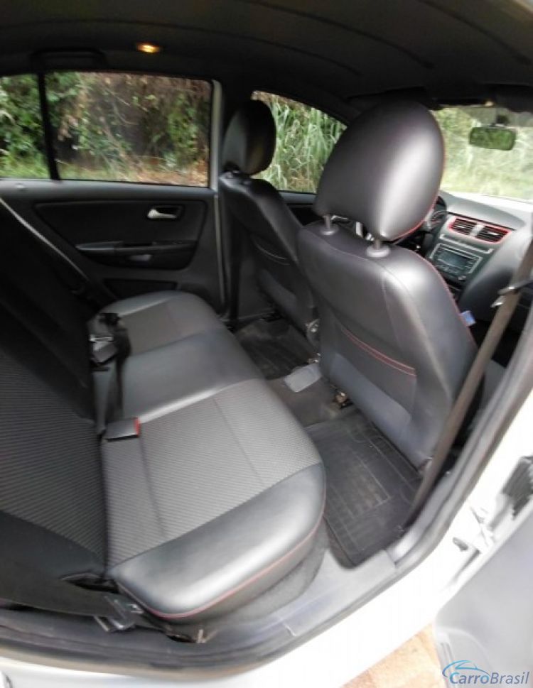 Veicar Multimarcas | Fox FOX ROCK RIO 1.6 FLEX MANUAL 14/14 - foto 3