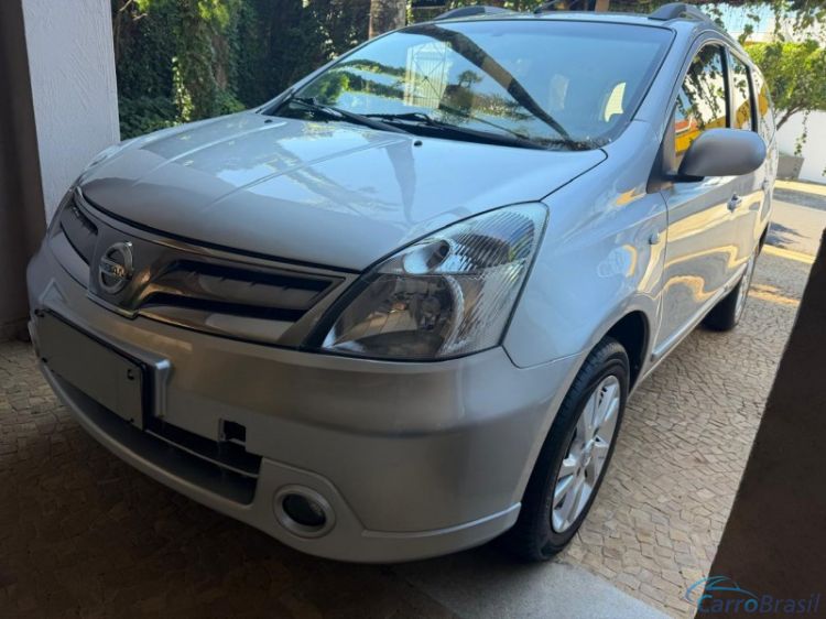 Triauto Veículos | Grand Livina Grand Livina 1.8 flex - 7 lugares - câmbio manual 13/14 - foto 2