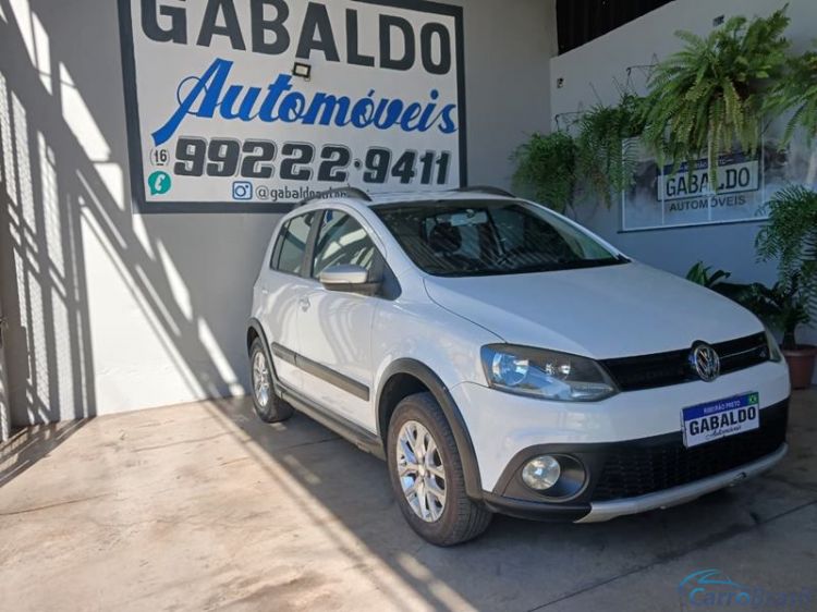 Gabaldo Veículos | CrossFox 1.6 4P. 14/14 - foto 1