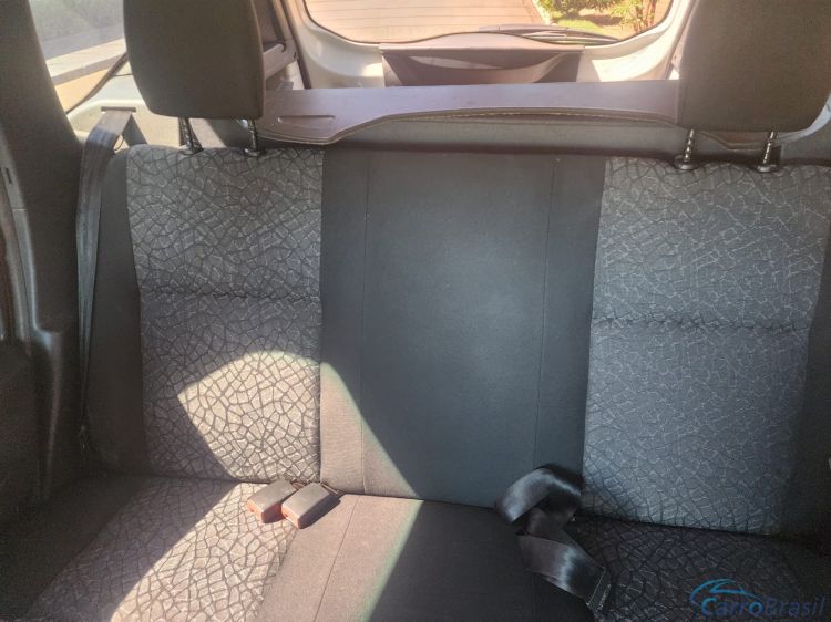 Brekar Veículos | Duster 1.6 13/13 - foto 10