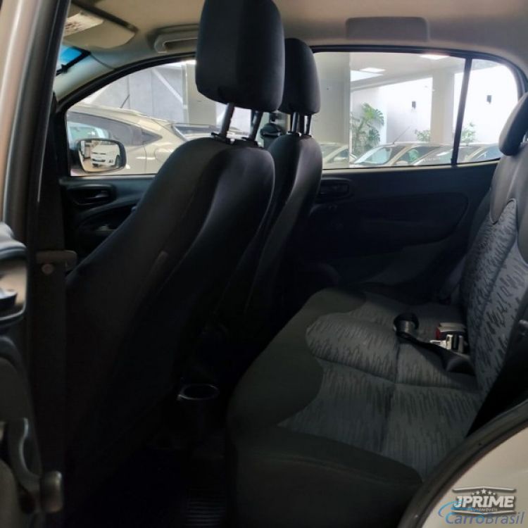 J Prime Automóveis | Uno 1.0 Attractive 14/15 - foto 8