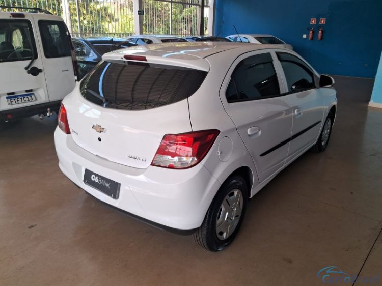 Lud-Car Veículos | Onix 1.0 LT COMPLETO 13/14 - foto 6