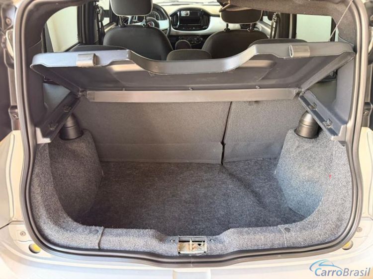 Alexandre Automoveis | Uno Attractive 1.0 4P. 15/15 - foto 7