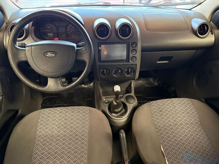 Ney Automóveis | Fiesta Sedan 1.6 4P. 05/05 - foto 3