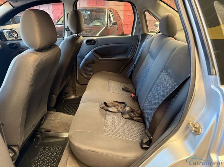 Ney Automóveis | Fiesta Sedan 1.6 4P. 05/05 - foto 5