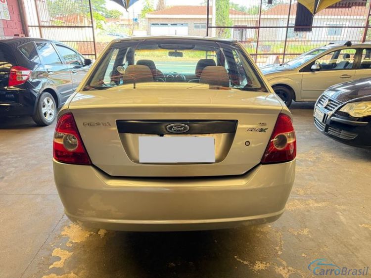 Ney Automóveis | Fiesta Sedan 1.6 4P. 05/05 - foto 6