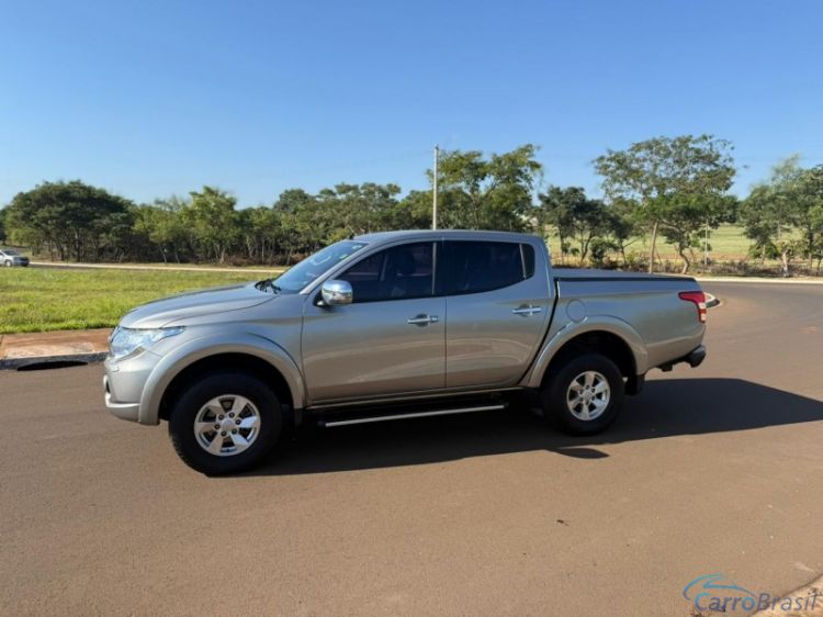 Vem Car Veículos | L-200 TRITON SPORT HPE DIESEL 4X4 AUTOMATICO 18/18 - foto 8