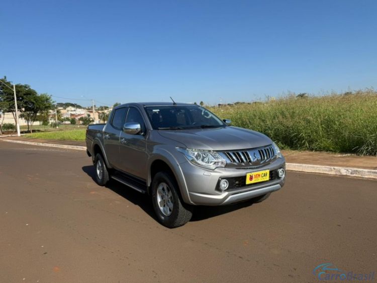 Vem Car Veículos | L-200 TRITON SPORT HPE DIESEL 4X4 AUTOMATICO 18/18 - foto 3