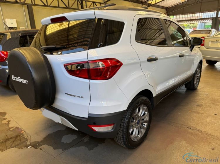 Avenida Veículos | EcoSport Freestyle 1.6 15/15 - foto 4