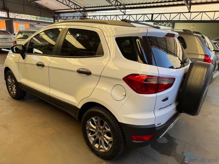 Avenida Veículos | EcoSport Freestyle 1.6 15/15 - foto 7