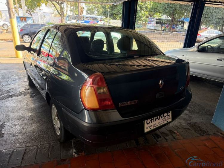 Chance Veículos | Clio 1.6 4P. 03/03 - foto 2