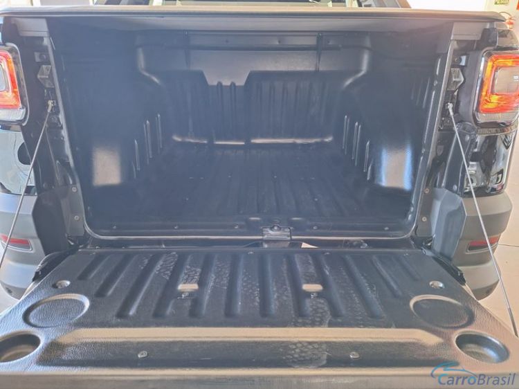 Alexandre Automoveis | Strada Volcano 1.3 CD 4P. 21/21 - foto 10