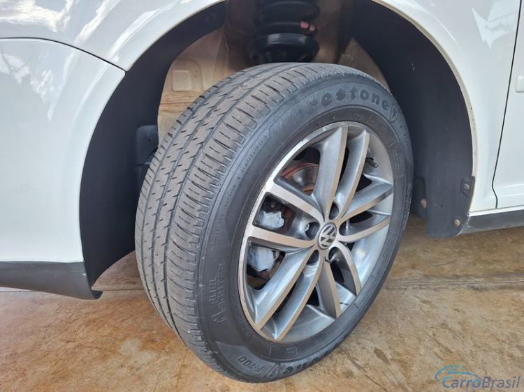 Alexandre Automoveis | Golf Sportline Edition Limited 1.6 4P. 13/13 - foto 9