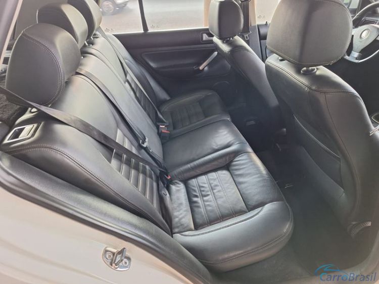 Alexandre Automoveis | Golf Sportline Edition Limited 1.6 4P. 13/13 - foto 5