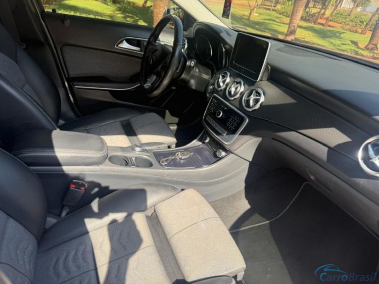 1000Ser Automóveis | GLA 200 STYLE 1.6 19/19 - foto 10