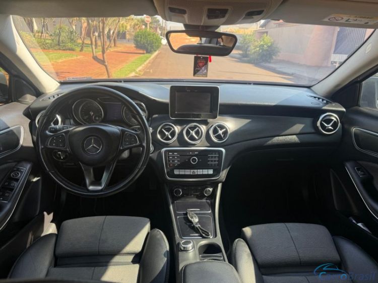 1000Ser Automóveis | GLA 200 STYLE 1.6 19/19 - foto 9