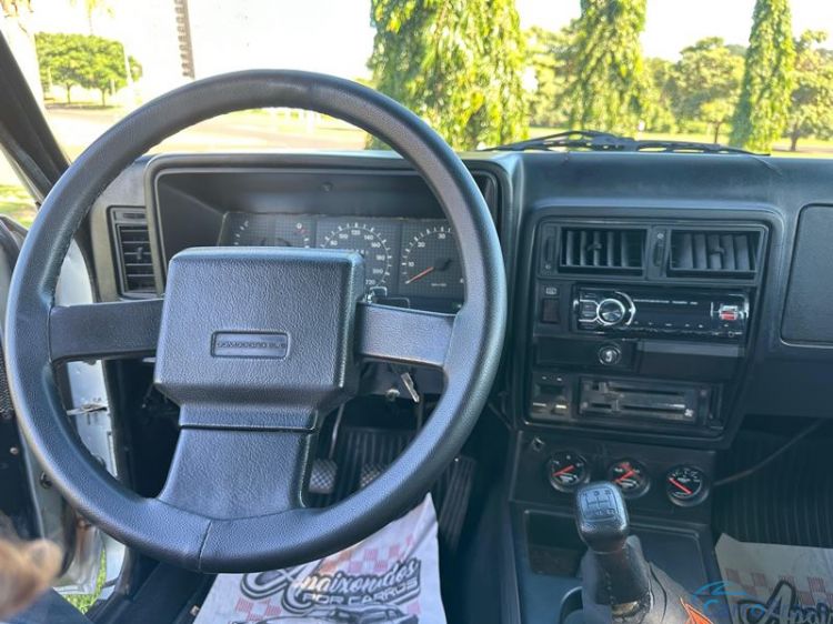 A&T Veículos RP | Caravan 2.5 Turbo 5 Marchas 2P. 88/88 - foto 10