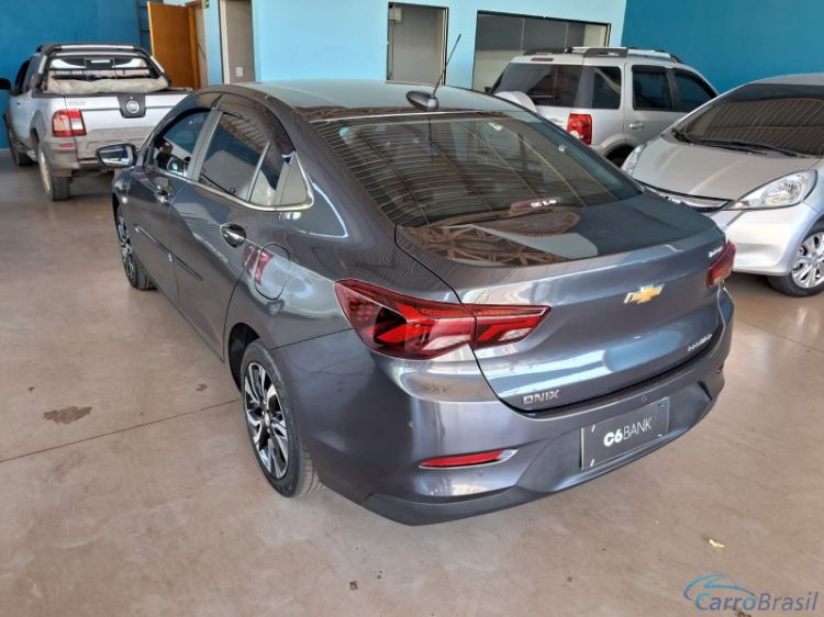 Lud-Car Veículos | Onix 1.0 PLUS TURBO AUTOMÁTICO PREMIER 2 23/24 - foto 4