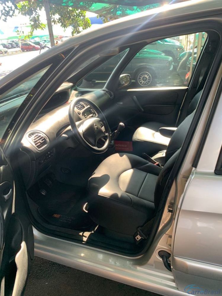 Unna Veículos | Picasso Xsara 1.6 4P. 10/10 - foto 3