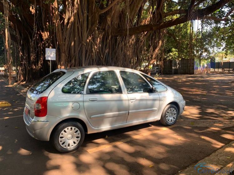 Unna Veículos | Picasso Xsara 1.6 4P. 10/10 - foto 7