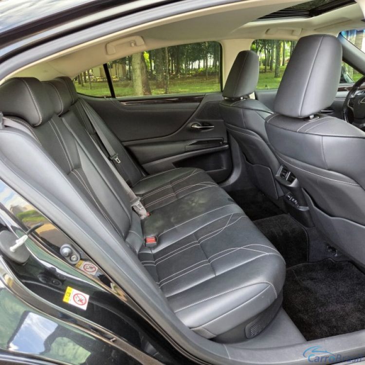 Radan Veiculos | ES 300 Lexus Es300h 2.5 16v Aut. (hybrid) 18/18 - foto 9