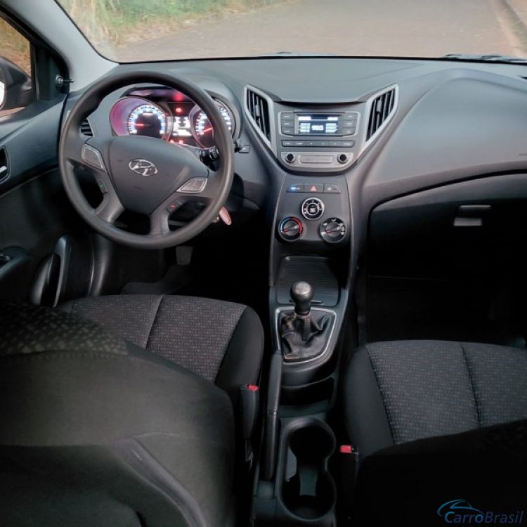 Veicar Multimarcas | HB 20 1.0 Confort Manual *UNICA DONA* 17/17 - foto 9