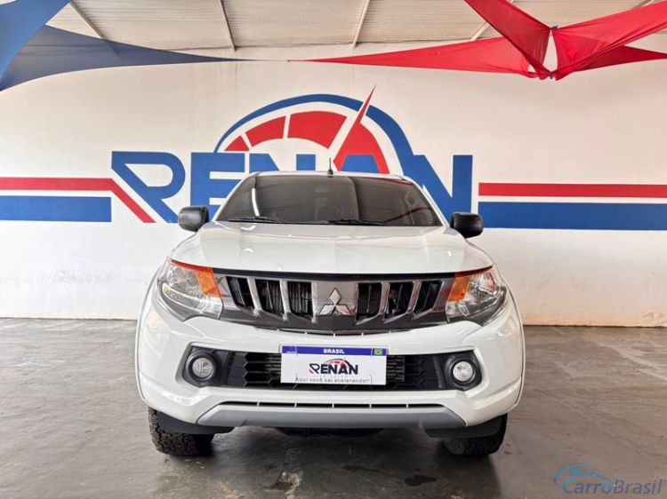 Renan Veículos | L-200 Triton Sport GLS 2.4 CD 4X4 Turbo Aut. 4P. 23/24 - foto 4