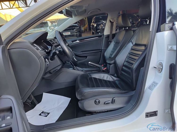 Tonin Automóveis | Jetta TSI highline Aut. 4P. 15/15 - foto 8