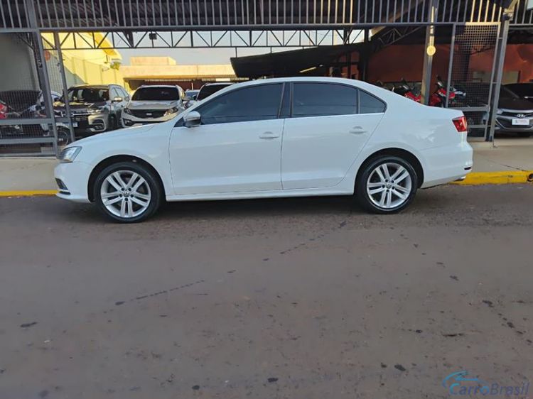 Tonin Automóveis | Jetta TSI highline Aut. 4P. 15/15 - foto 7