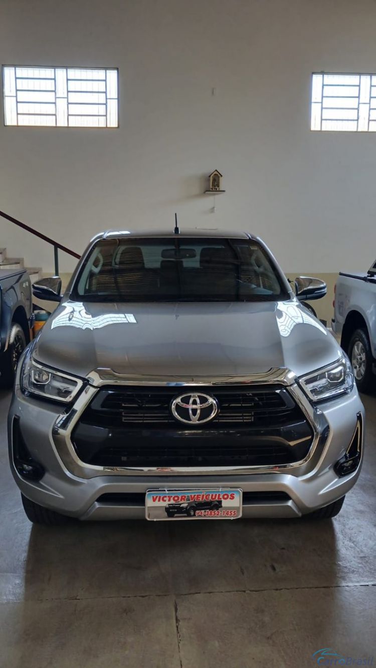 Victor Veículos | Hilux CD SRV Aut. 4P. 24/24 - foto 4