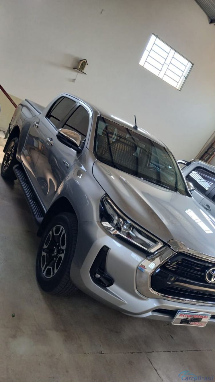 Victor Veículos | Hilux CD SRV Aut. 4P. 24/24 - foto 6