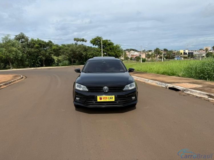 Vem Car Veículos | Jetta HIGHLINE COM TETO 2.0 TSI AUTOMATICO 16/16 - foto 2