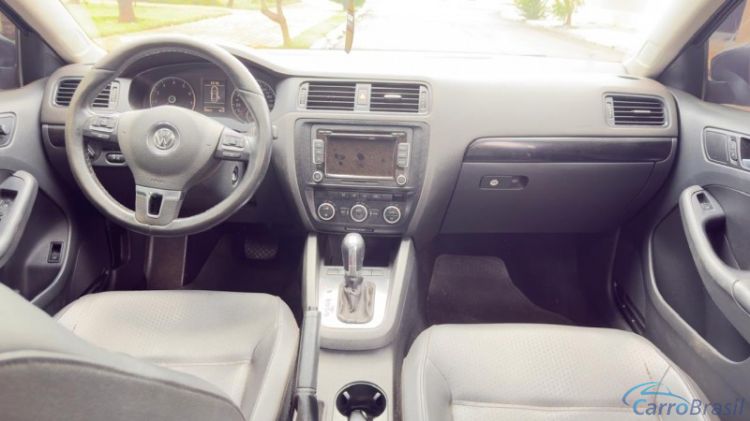 1000Ser Automóveis | Jetta CONFORTILINE 2.0 14/14 - foto 6