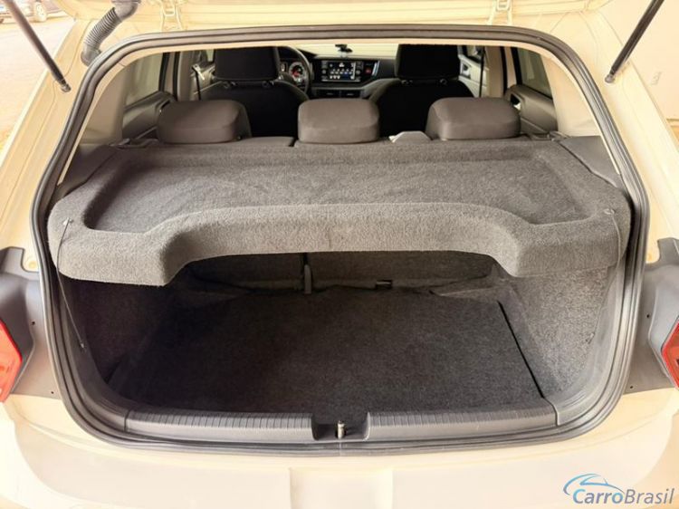 Alexandre Automoveis | Polo Hatch Comfortline 200 TSI Aut. 4P. 18/18 - foto 9